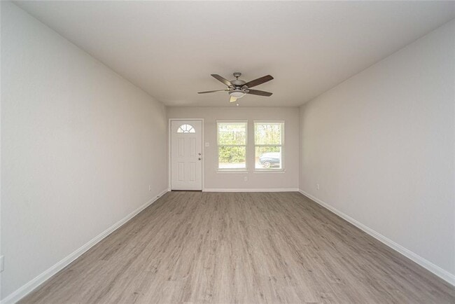 Building Photo - 15237 Arrowhead Loop E