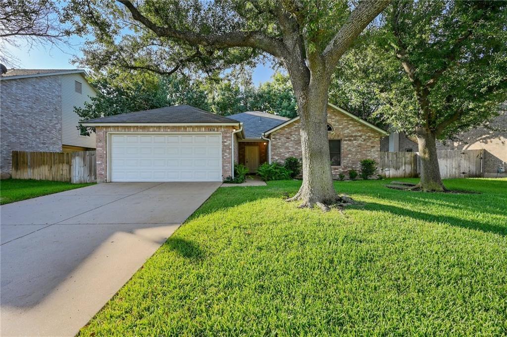Primary Photo - 1614 Paper Moon Dr