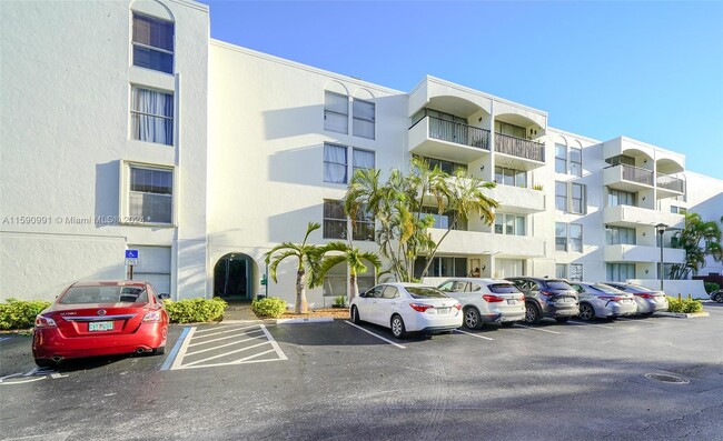Building Photo - 2160 SW 16th Ave
