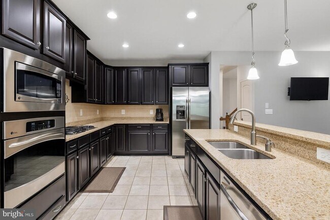 Foto del edificio - 21234 Park Grove Terrace