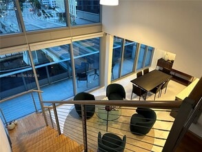 Building Photo - 200 S Biscayne Blvd