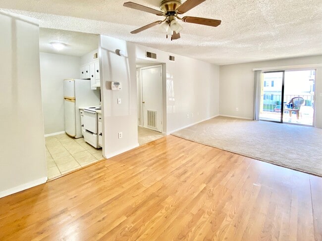 Building Photo - 1208 Bush River Rd
