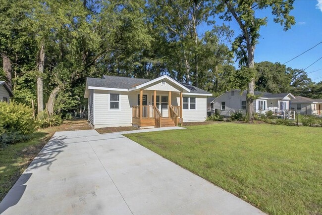 Photo - 3005 S Meridian St House