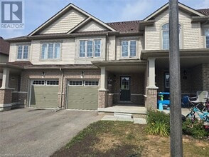 Building Photo - 570 Linden Dr