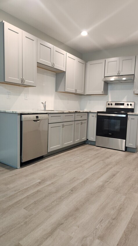 Foto principal - 7412 Canterbury St