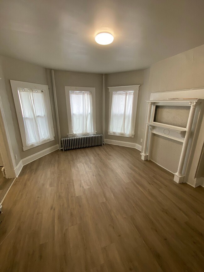 Foto del edificio - 445 Albany Ave