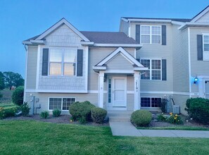 Building Photo - 1710 Fieldstone Dr N