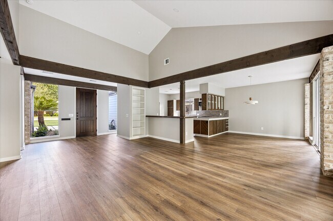 Foto del edificio - 1305 Spring Oaks Cir