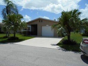Building Photo - 3505 Amalfi Dr