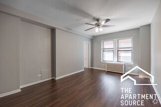 Building Photo - 1140 N La Salle Dr