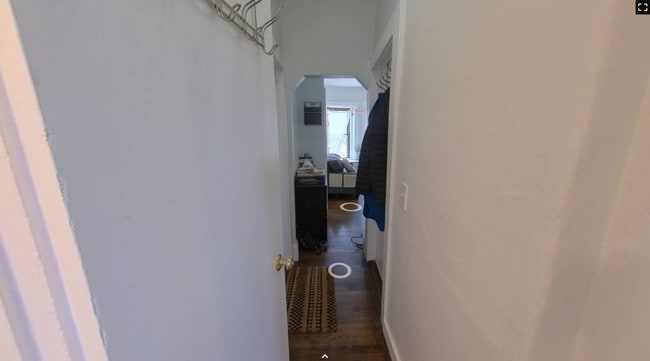 Building Photo - 106 Willow St