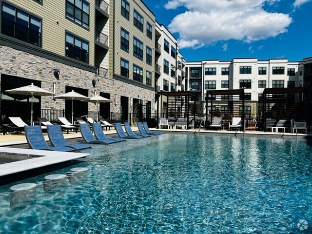 Pool, Spa & Sundeck - The Yards at Malvern