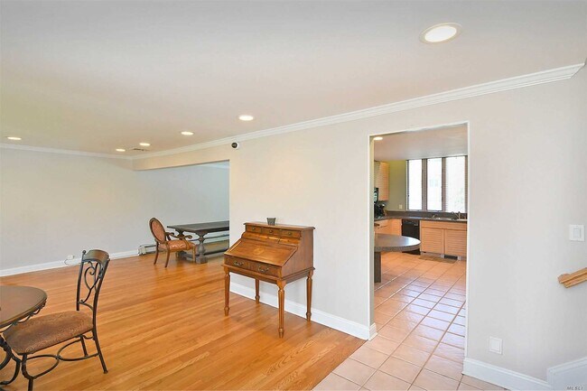 Building Photo - 5 Keswick Ln