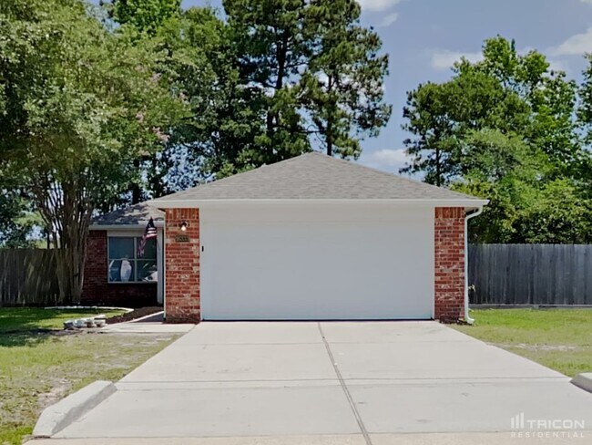 Building Photo - 16333 Sun View Ln