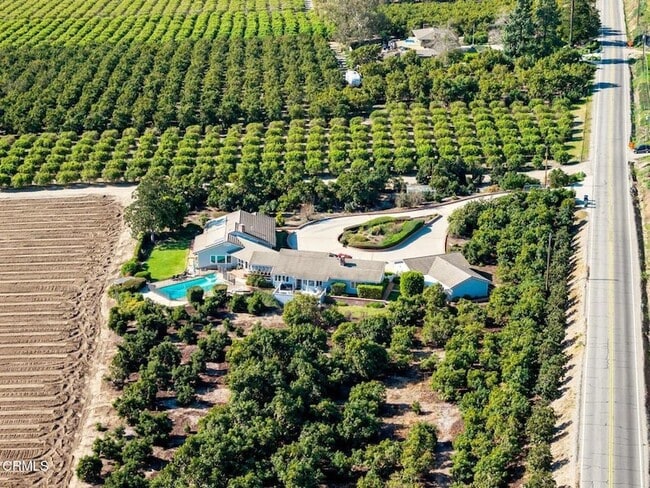 Foto del edificio - 13922 Foothill Rd