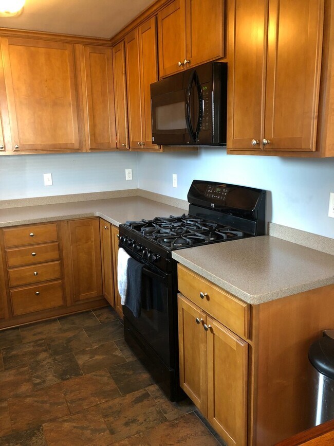 Foto del edificio - Beautiful 3 Bedroom Home For Rent in Millcreek!