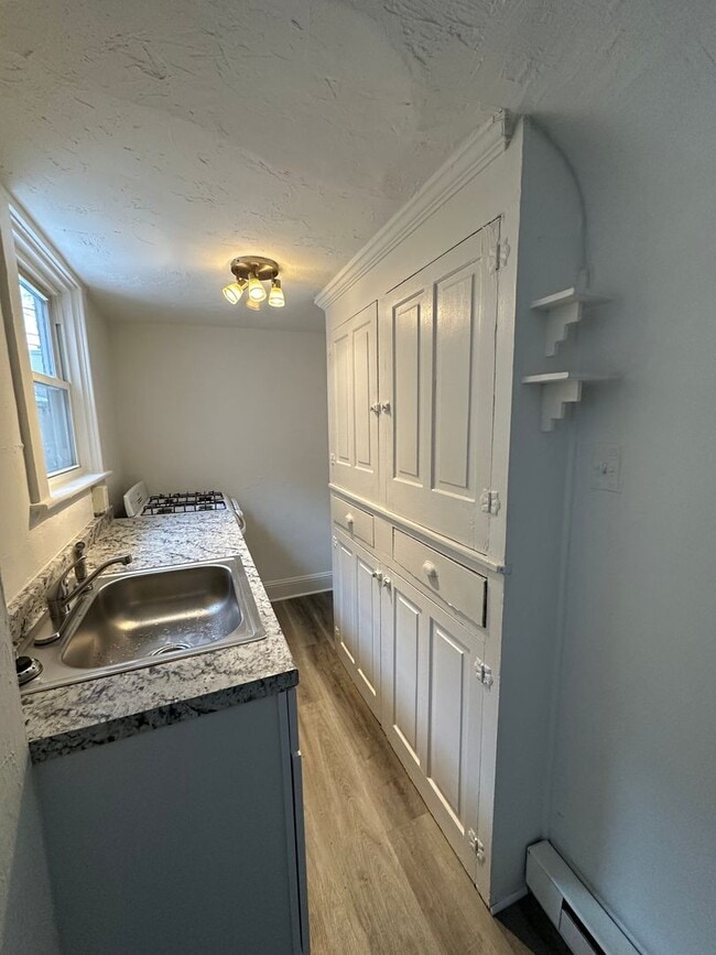 Building Photo - 111 S Duke St