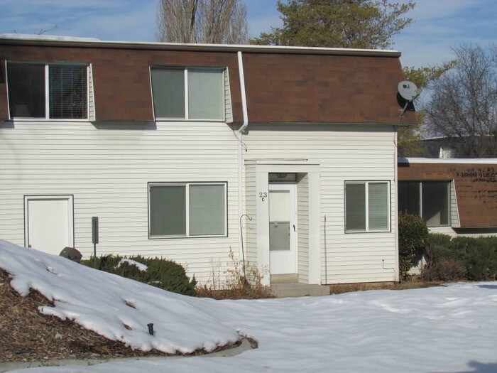 Primary Photo - 2 Bedroom Condo in Taylorsville with Garage