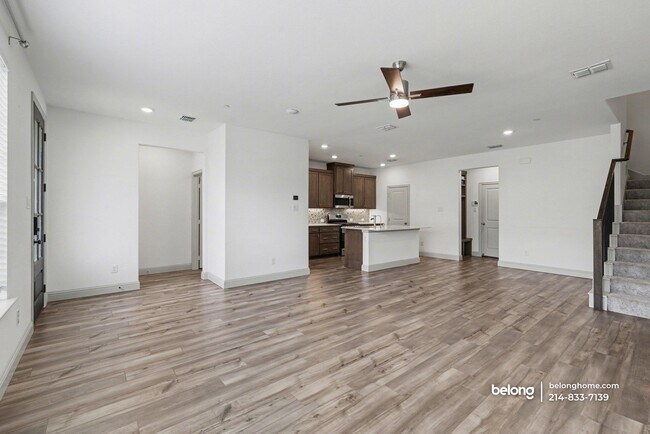 Foto del edificio - 12855 Leopold Trl