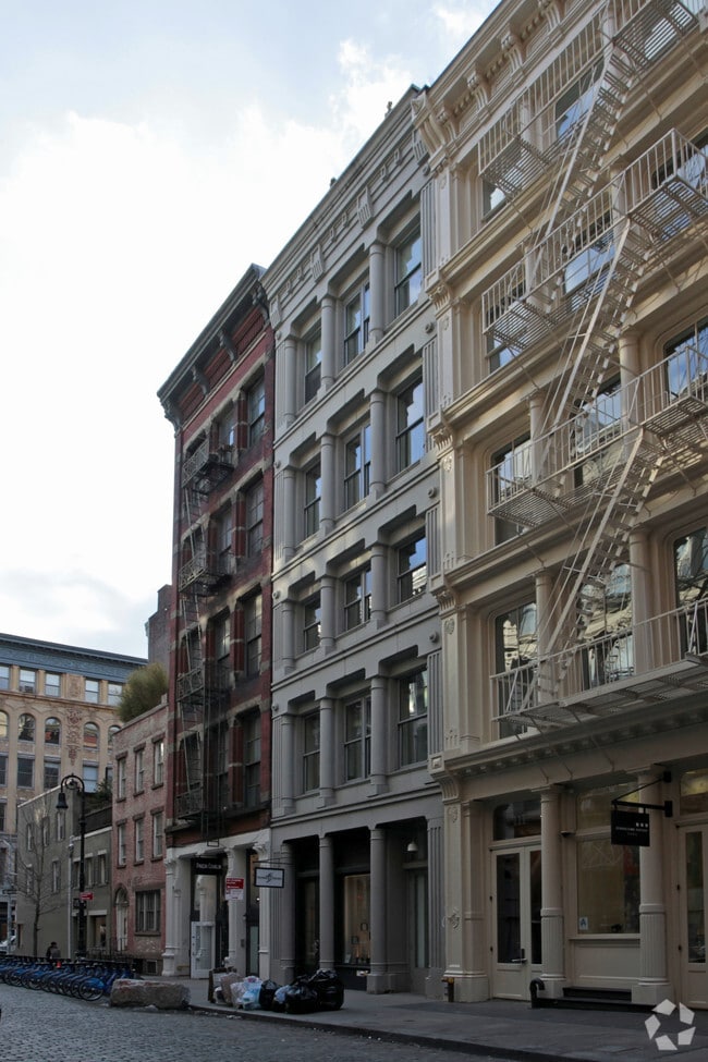 109 Mercer St, New York, NY 10012 Apartments New York, NY