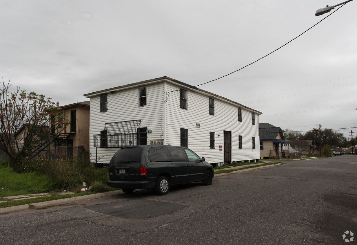 Foto del edificio - 2401 S Roman St