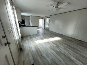 Foto del edificio - 145 Lynn Ln