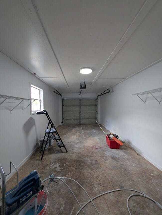 Foto del edificio - 408 S Woodburn Dr