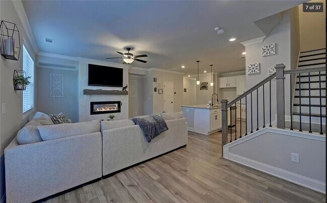 Foto del edificio - 4734 Cypress Pk Dr