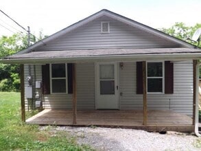 Building Photo - 1219 N Henry St