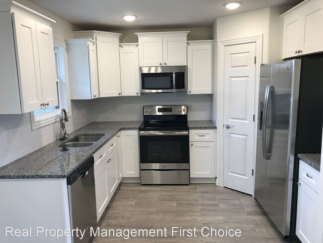 Foto del edificio - 3 br, 2.5 bath House - 6600 Leightyn Lane ...