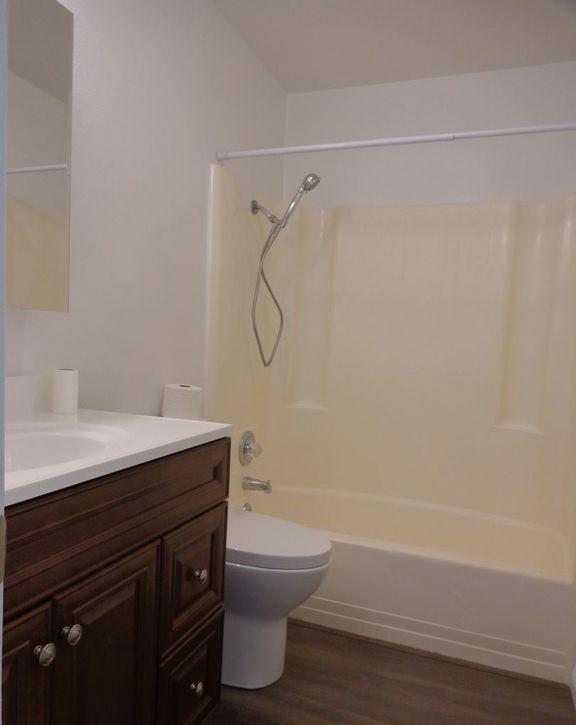 Foto del edificio - 790 Vineyard Rd