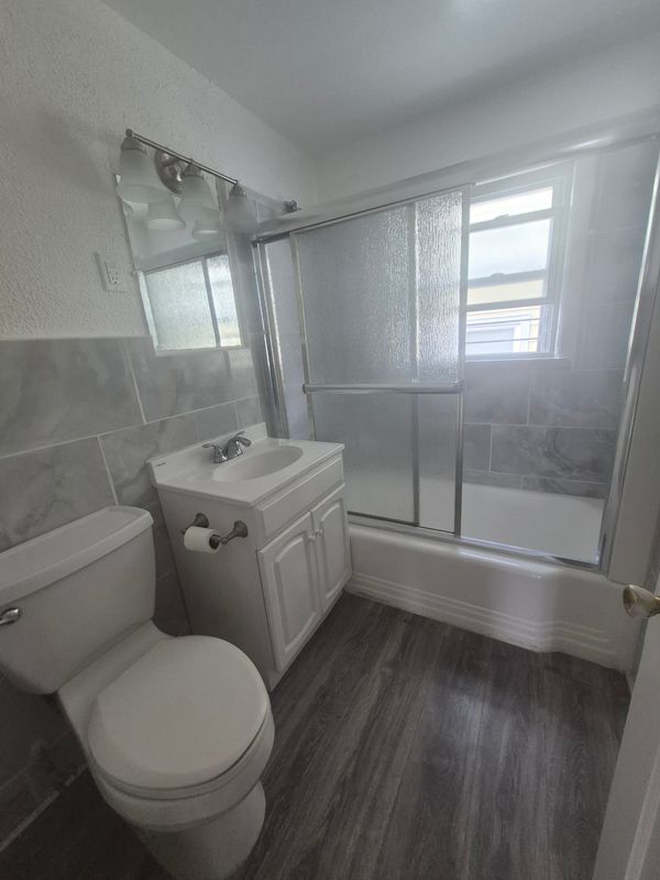 Foto del edificio - 137-36 242nd St