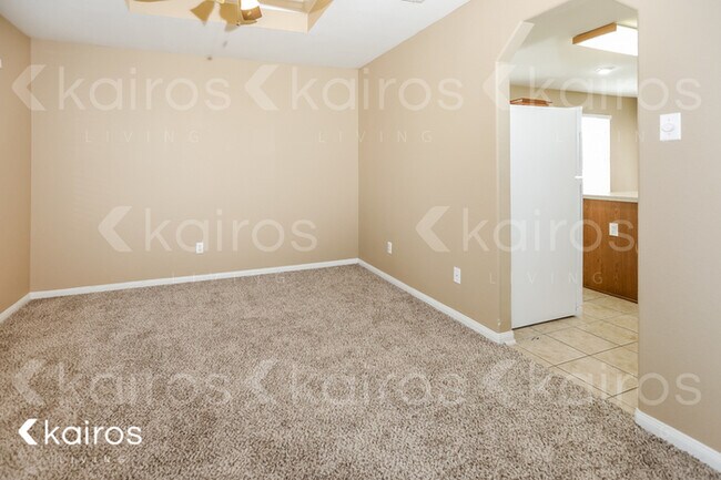 Foto del edificio - 5411 Whistle Stop Drive