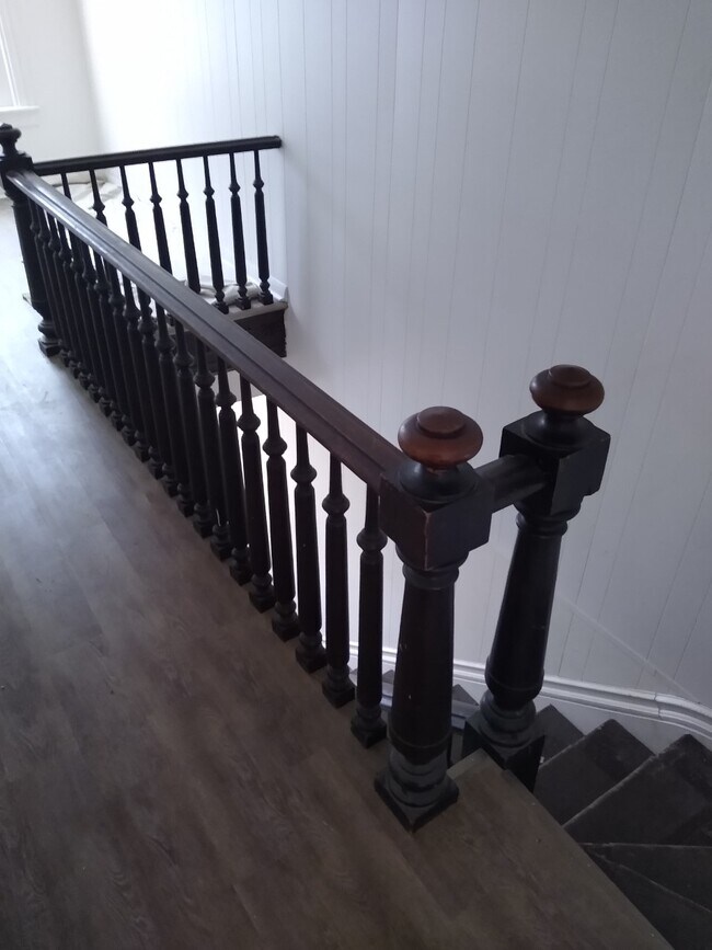 Foto del edificio - 913 Kellogg Ave