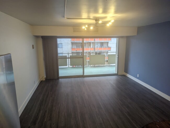 Living room to balcony - 1121 Albion St