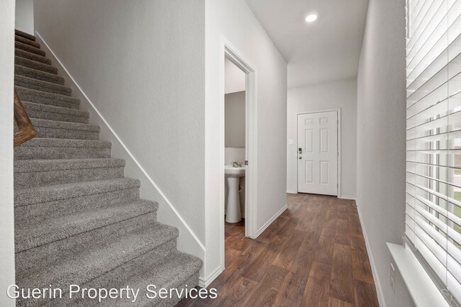 Foto del edificio - 3 br, 2.5 bath House - 15639 Garam Trail