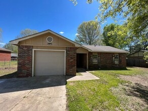 Building Photo - 20 Grand Brook Dr