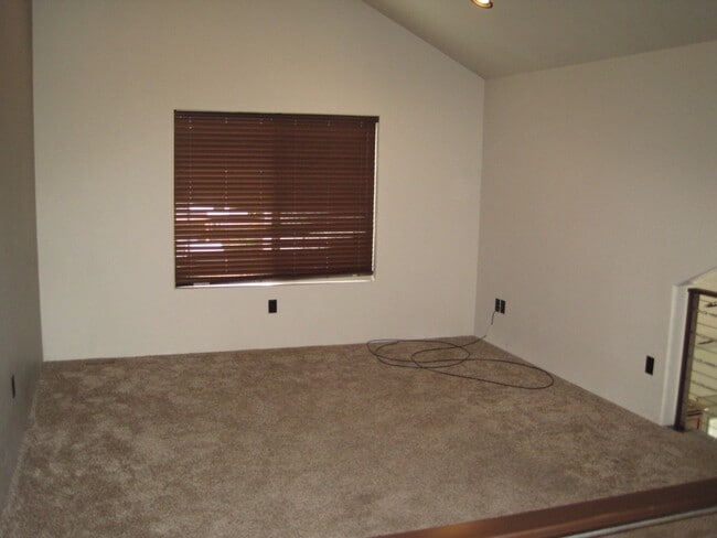 Foto del edificio - Beautiful Modern Home for Rent