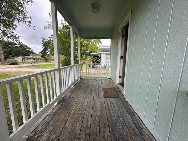 Foto del edificio - 2570 Stadium Dr