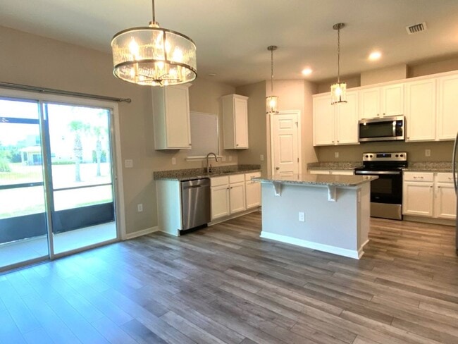 Building Photo - Beautiful 3 Bedroom Townhome in Ormond Beach!