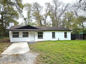 Building Photo - 4051 NW 19th Ave