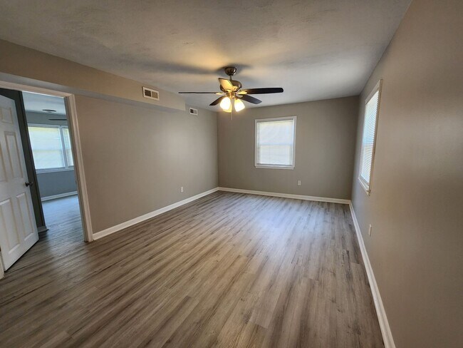 Foto del edificio - Briarfield Terrace