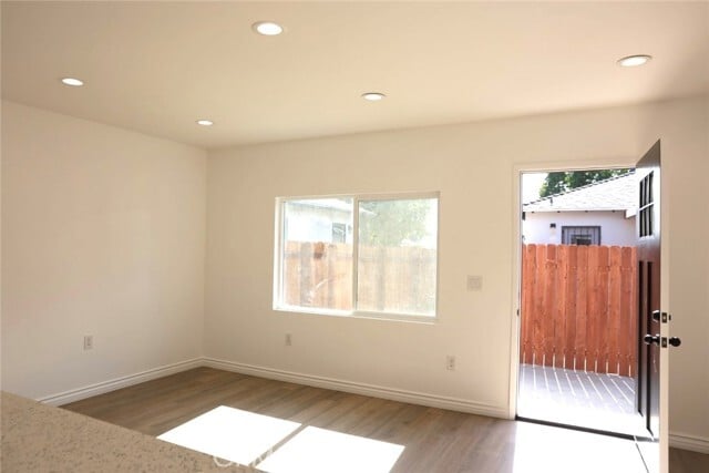 Foto del edificio - 728 W E St