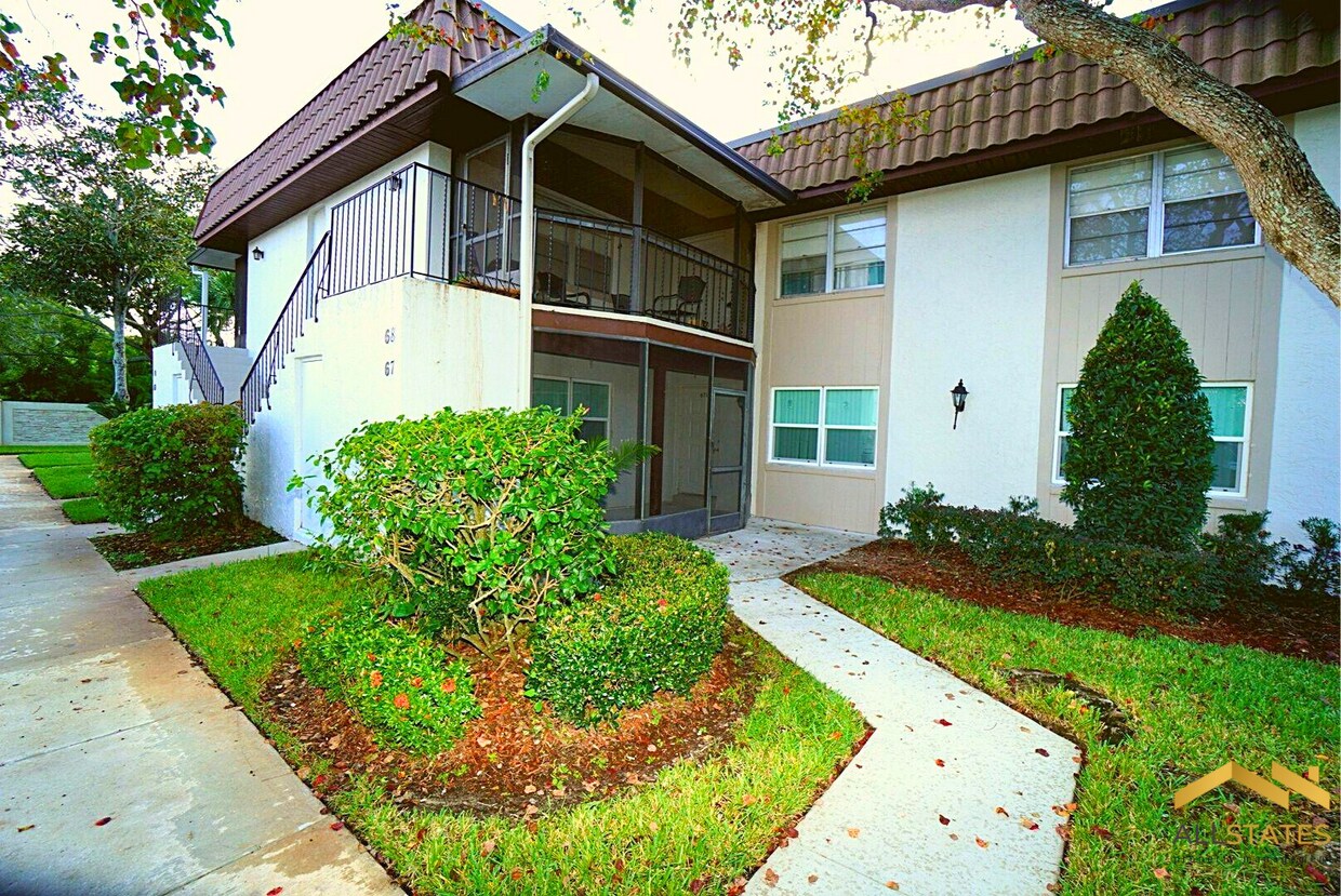 Primary Photo - 67 Windtree Ln