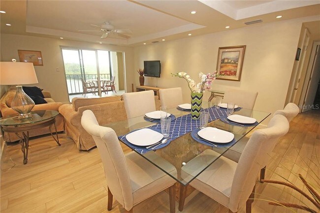 Foto del edificio - 9397 Midnight Pass Rd