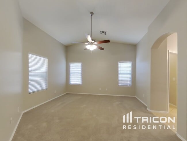 Building Photo - 34780 N Barzona Trail