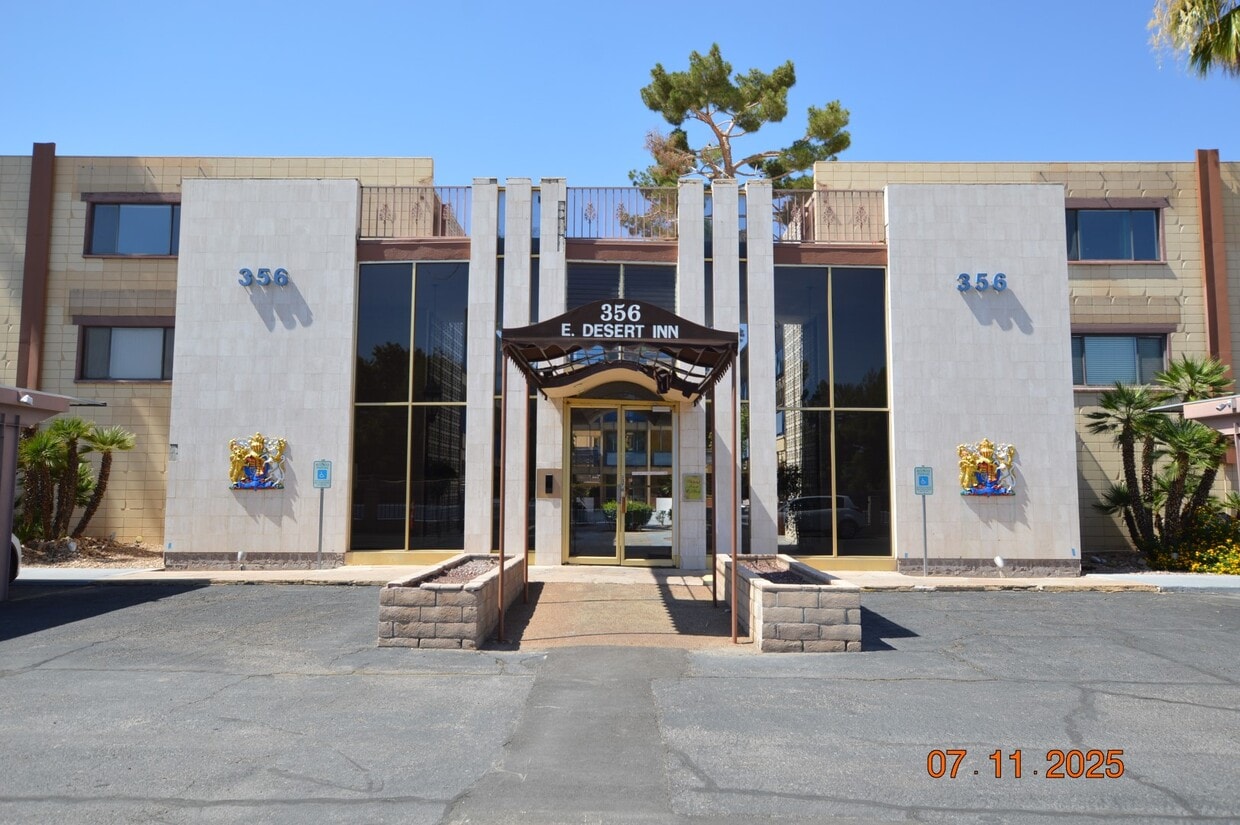Primary Photo - 356 E Desert Inn Rd