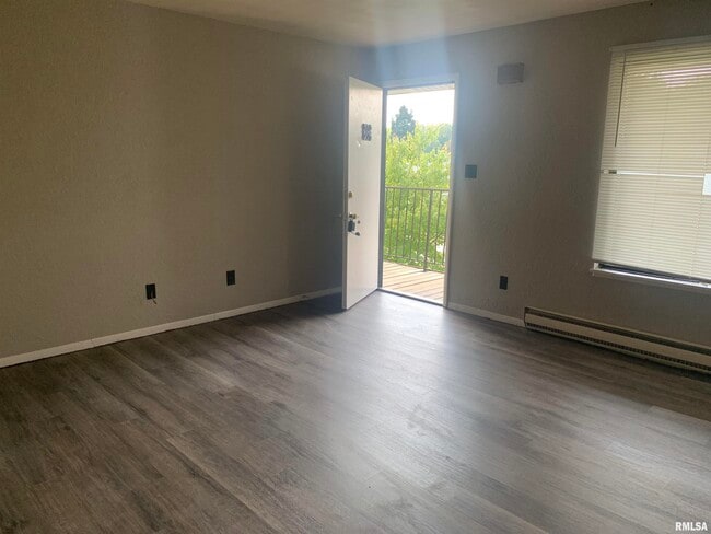 Building Photo - 3116 N Molleck Dr