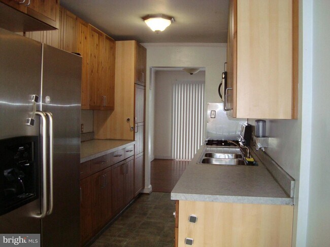 Building Photo - 11 Apex Ct