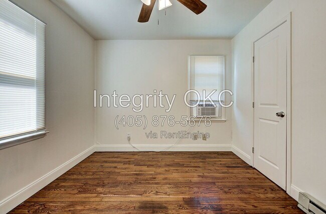 Building Photo - 2321 McCracken Dr